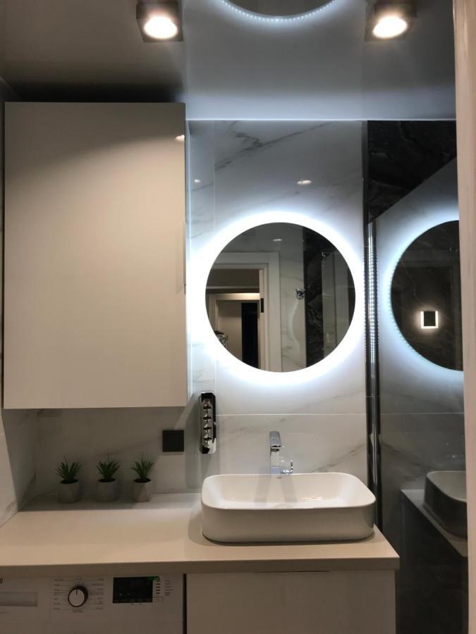 Citadel Vip Apartment リヴィウ エクステリア 写真