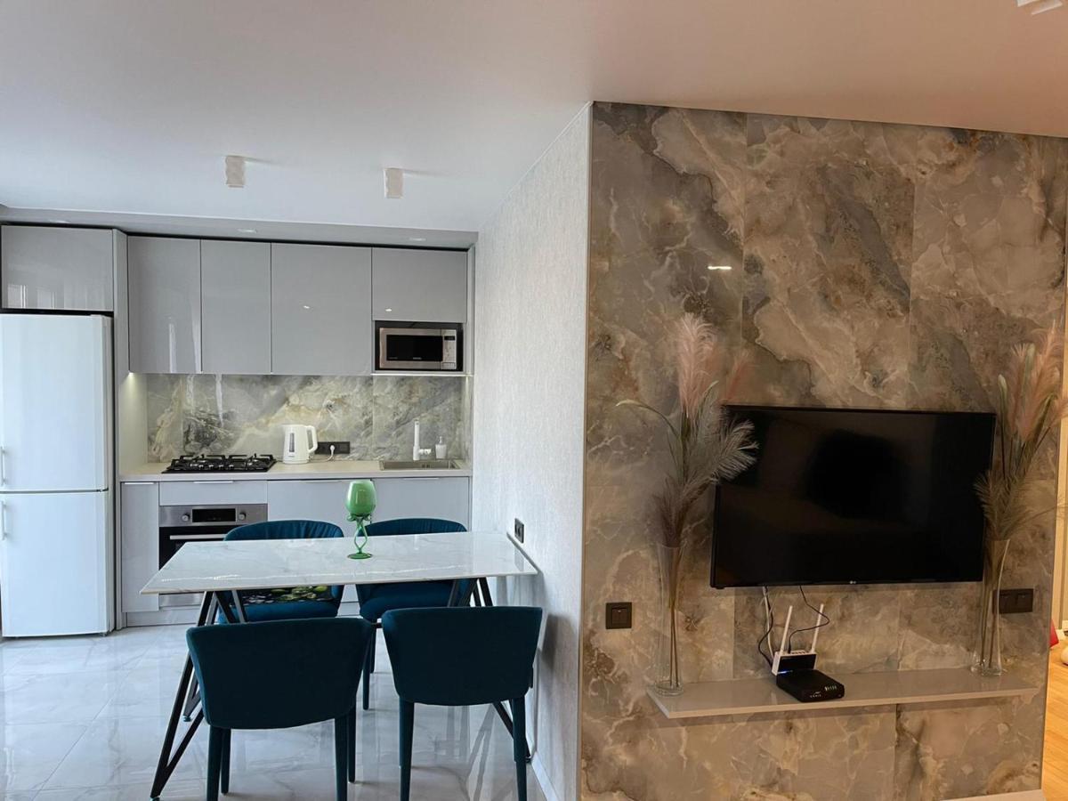 Citadel Vip Apartment リヴィウ エクステリア 写真